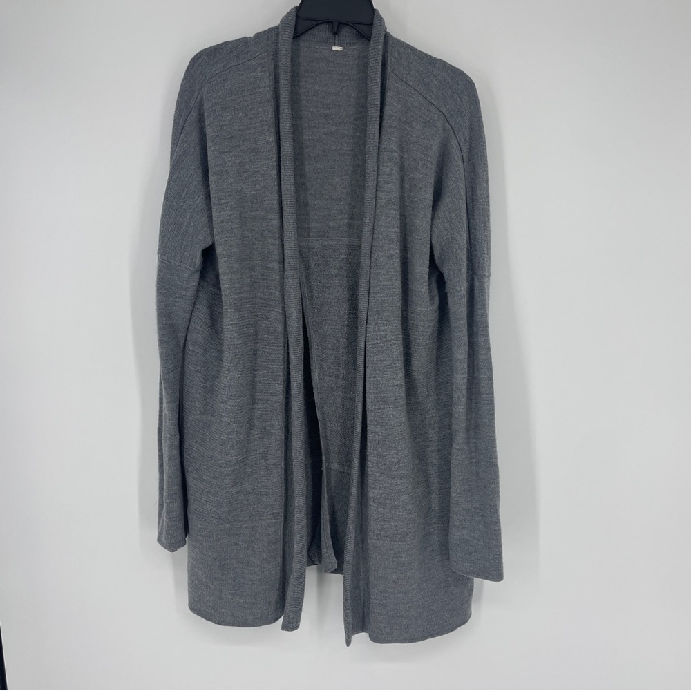 Lululemon Merino Wool Gray Tunic Cardigan Sweater Thumbholes Pockets